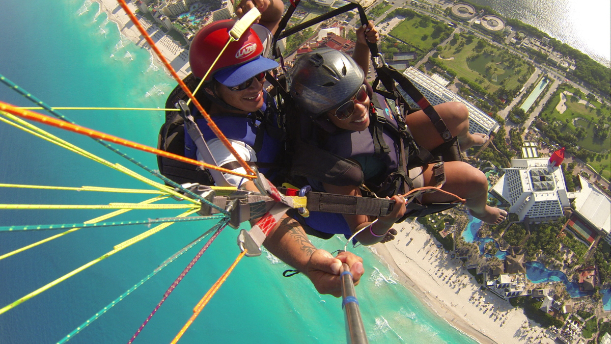 paragliding cancun mexico